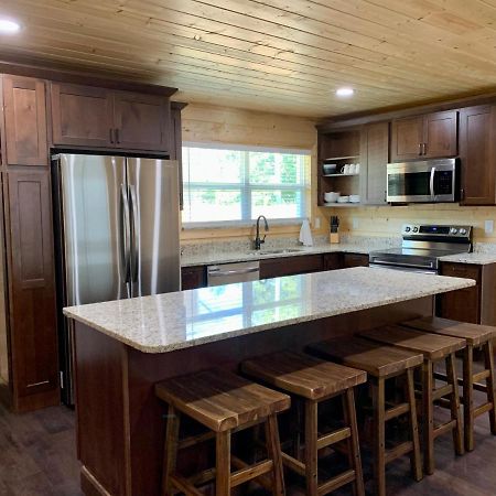 The Brick House: Brand New! 3 Bedroom Home With Private Driveway Pigeon Forge Eksteriør billede