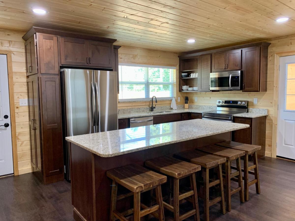 The Brick House: Brand New! 3 Bedroom Home With Private Driveway Pigeon Forge Eksteriør billede