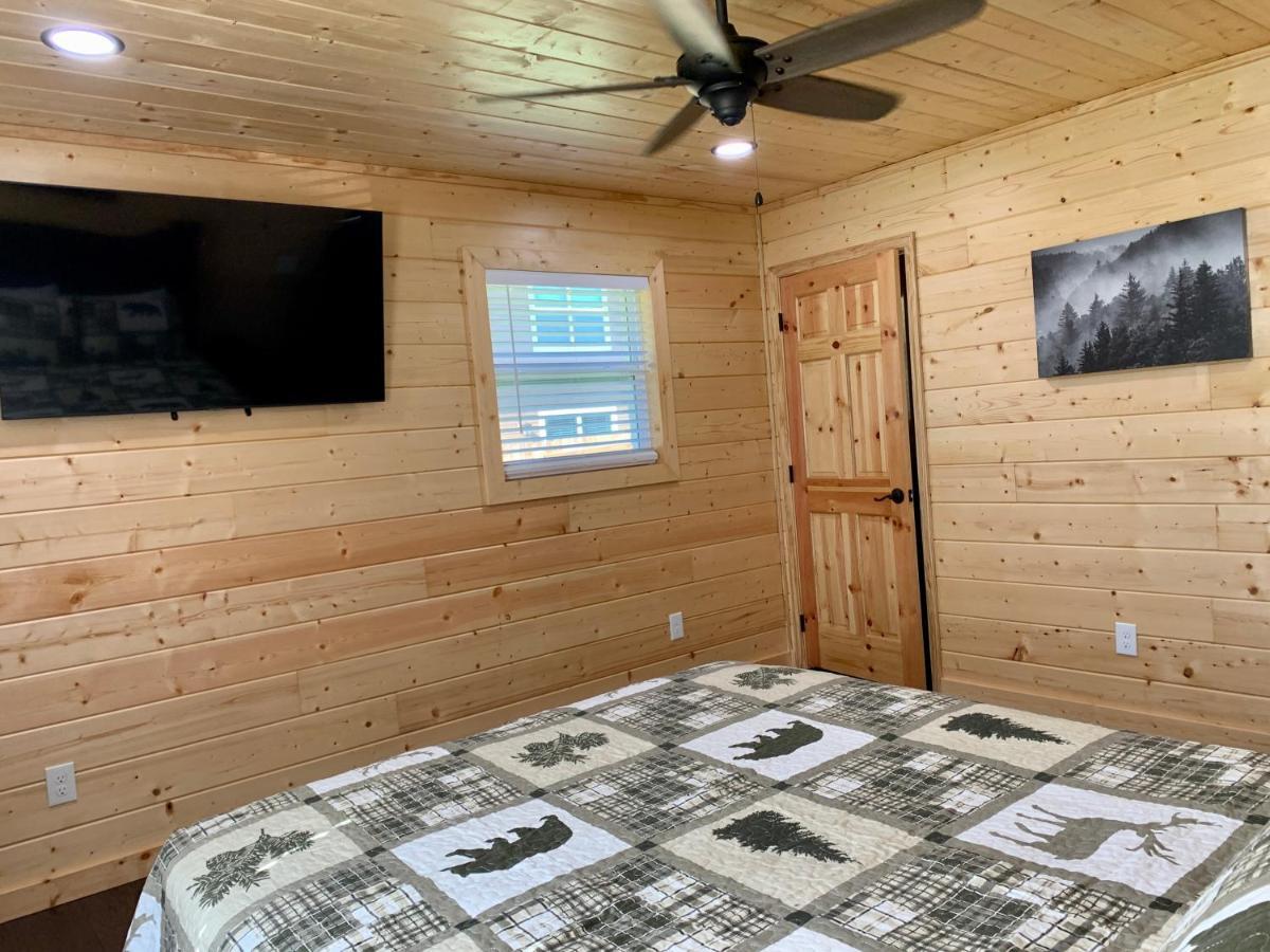 The Brick House: Brand New! 3 Bedroom Home With Private Driveway Pigeon Forge Eksteriør billede